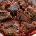 Schmorbraten mit 1 kg Rindfleisch und Knoblauch!